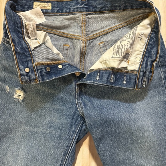 Levi's 501 Distressed Jeans, Medium Wash, Button Fly, W26 - Picture 7 of 9